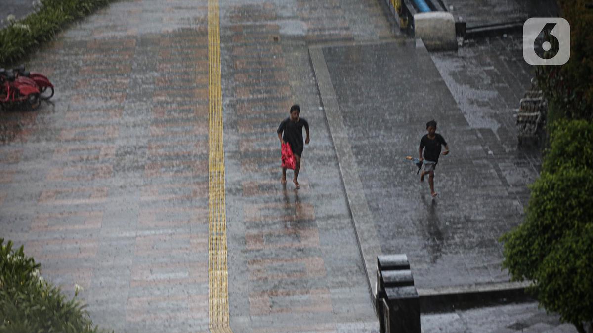 Update Cuaca Semarang 26 Maret: Hujan Diperkirakan Pukul 1 Siang Update Cuaca Semarang 26 Maret: Hujan Diperkirakan Pukul 1 Siang