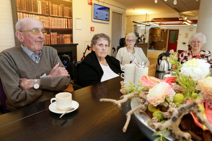 Verdeelstation Oostwold: Bewoners Teleurgesteld Over Onontkoombare Komst Verdeelstation Oostwold: Bewoners Teleurgesteld Over Onontkoombare Komst