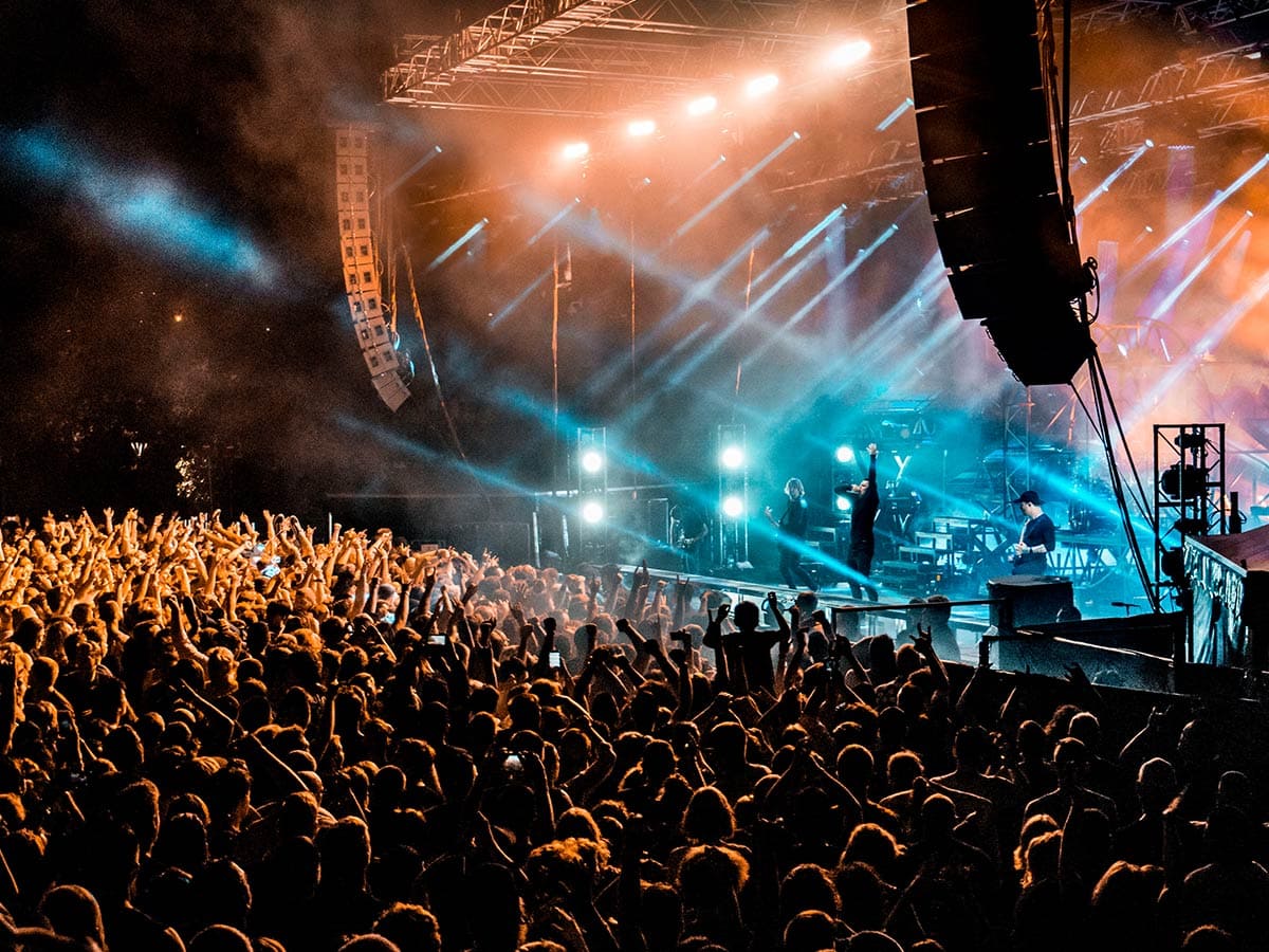Viv Mellish's QMusic Shout-Out: Four Brisbane Women Leading The Music Scene Viv Mellish's QMusic Shout-Out: Four Brisbane Women Leading The Music Scene
