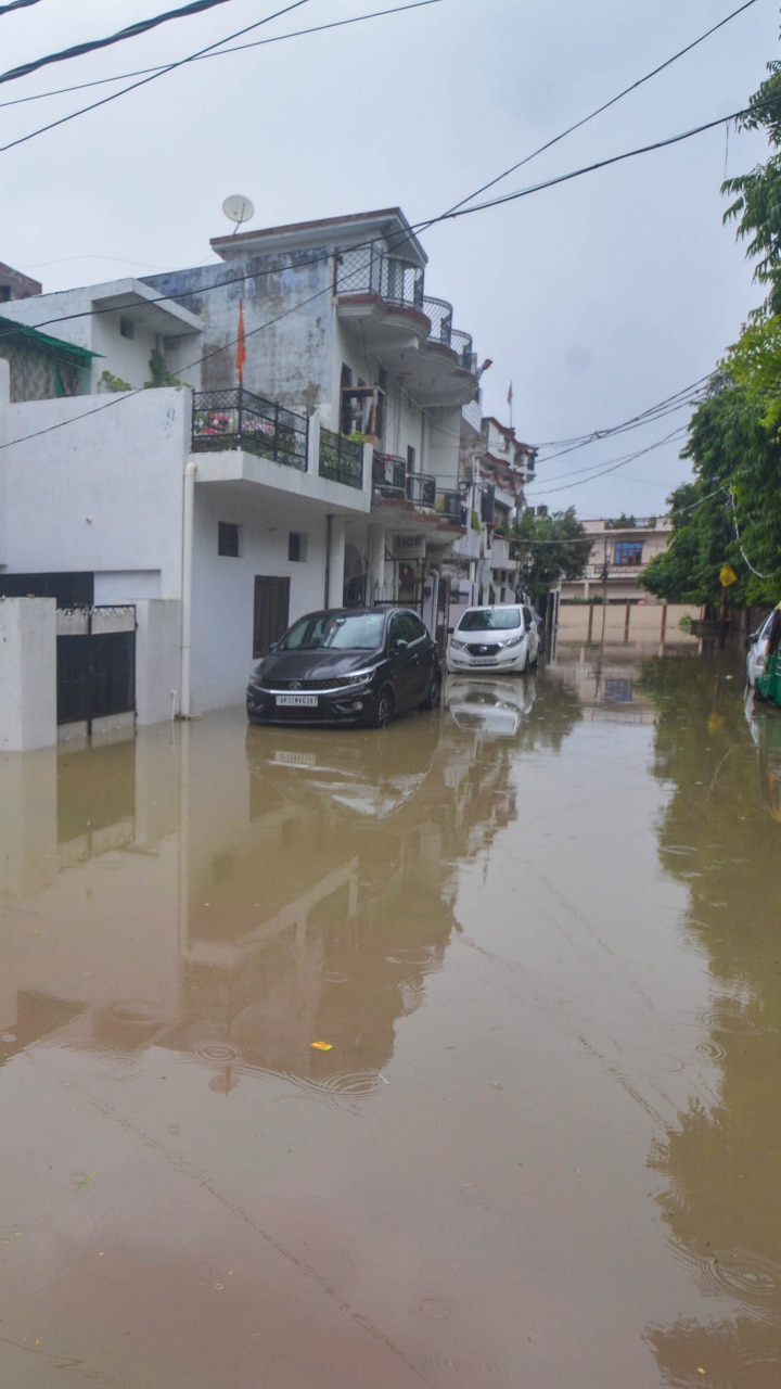 WB Weather Update: Heavy Rainfall Predicted For North Bengal WB Weather Update: Heavy Rainfall Predicted For North Bengal