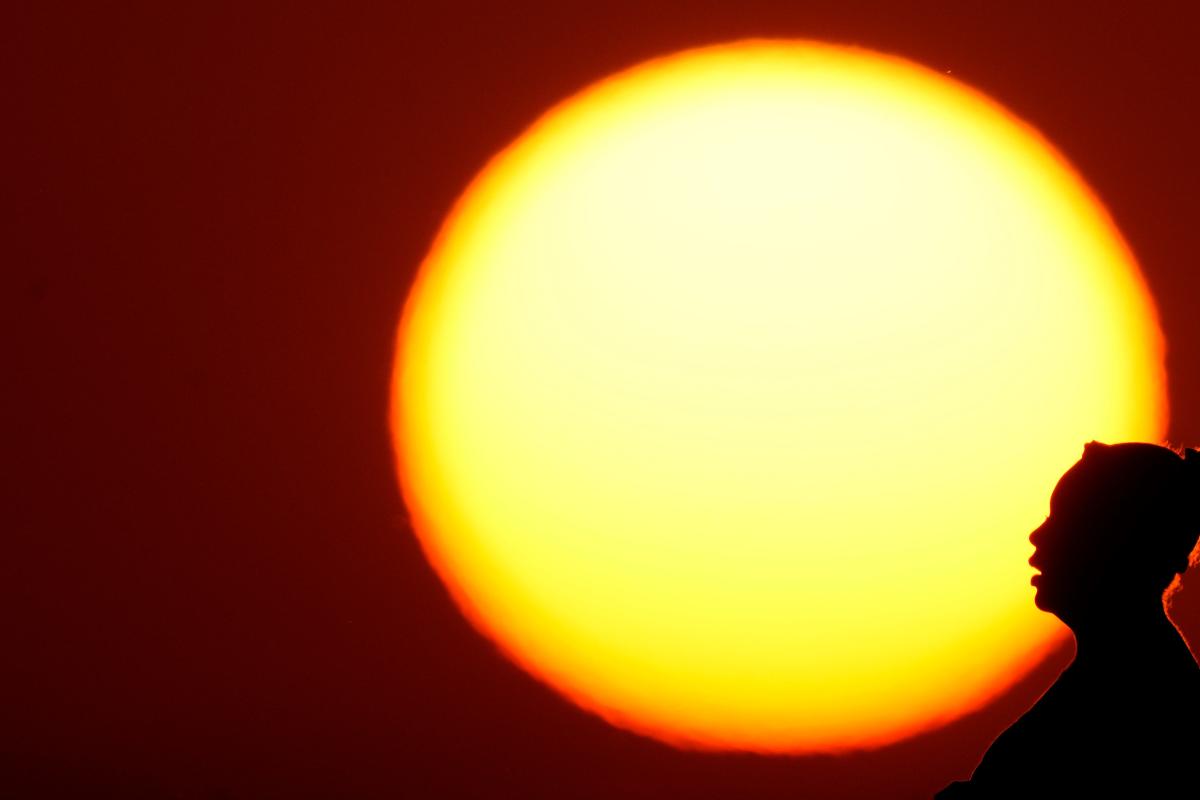Weekend Heat Wave Alert: Southern California Under Mini Heat Advisory Weekend Heat Wave Alert: Southern California Under Mini Heat Advisory