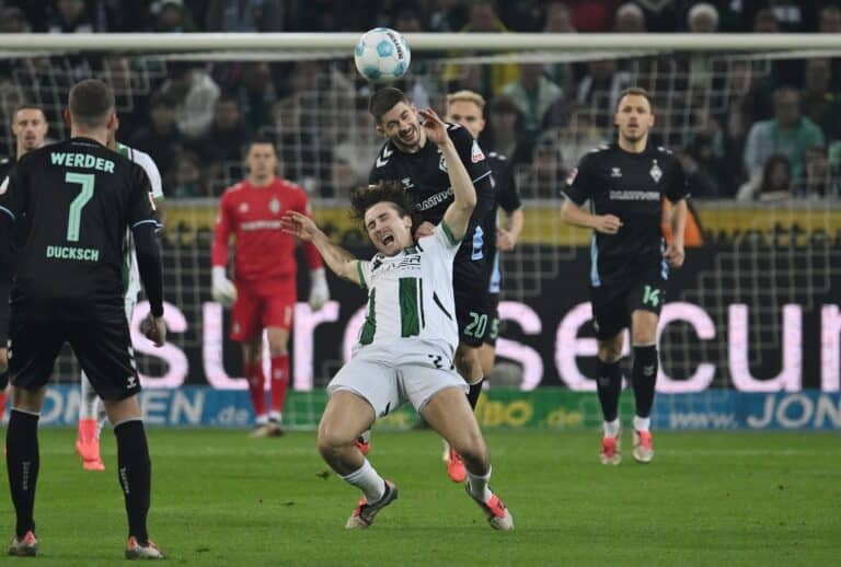 Werder Bremen Dominates Holstein Kiel: A Resounding Victory Werder Bremen Dominates Holstein Kiel: A Resounding Victory