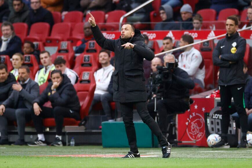 Wordt Heitinga De Nieuwe Ajax Trainer? Wordt Heitinga De Nieuwe Ajax Trainer?