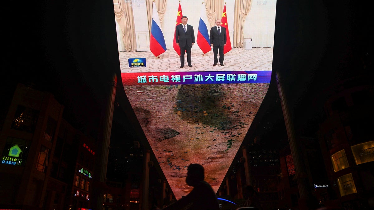 Xi's Security Czar Leads Exclusive China-U.S. Trade Talks Xi's Security Czar Leads Exclusive China-U.S. Trade Talks