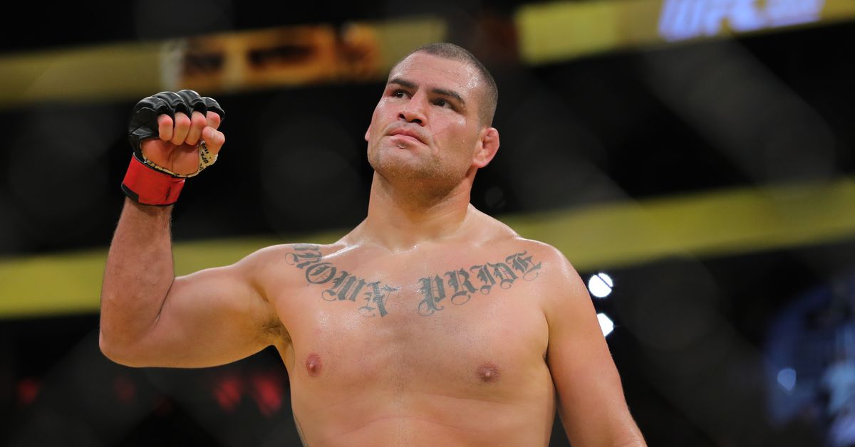 Year-Long Hiatus Ends: Former UFC Champ Fights On May 3rd Year-Long Hiatus Ends: Former UFC Champ Fights On May 3rd